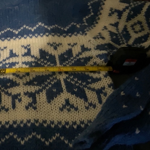 CAPRICORN BRAND  SIZE LARGE  SWEATER - Picture 7 of 8